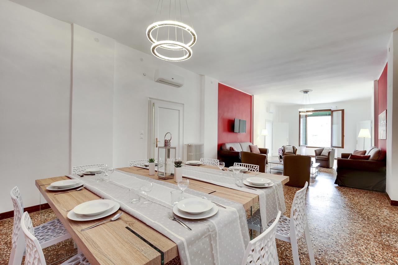 Accademia Opera Deluxe By Wonderful Italy Apartment Venesia Bagian luar foto