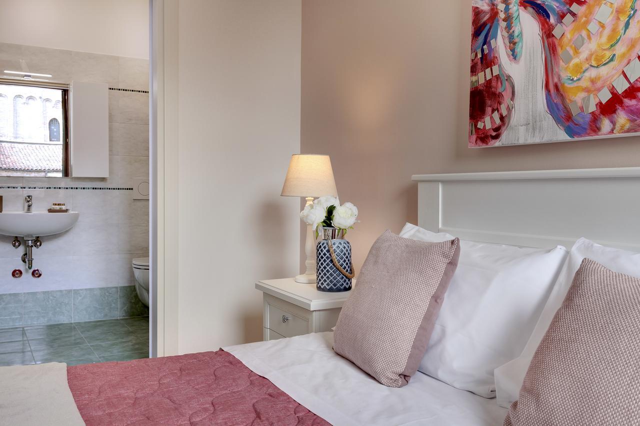 Accademia Opera Deluxe By Wonderful Italy Apartment Venesia Bagian luar foto